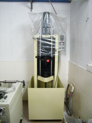 ギヤ/棒を扱うスプレー冷却の高周波焼入れ機械熱